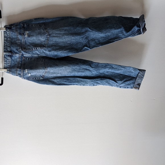 Vintage, High-Rise, Ripped, Mom Jeans - Picture 2 of 2